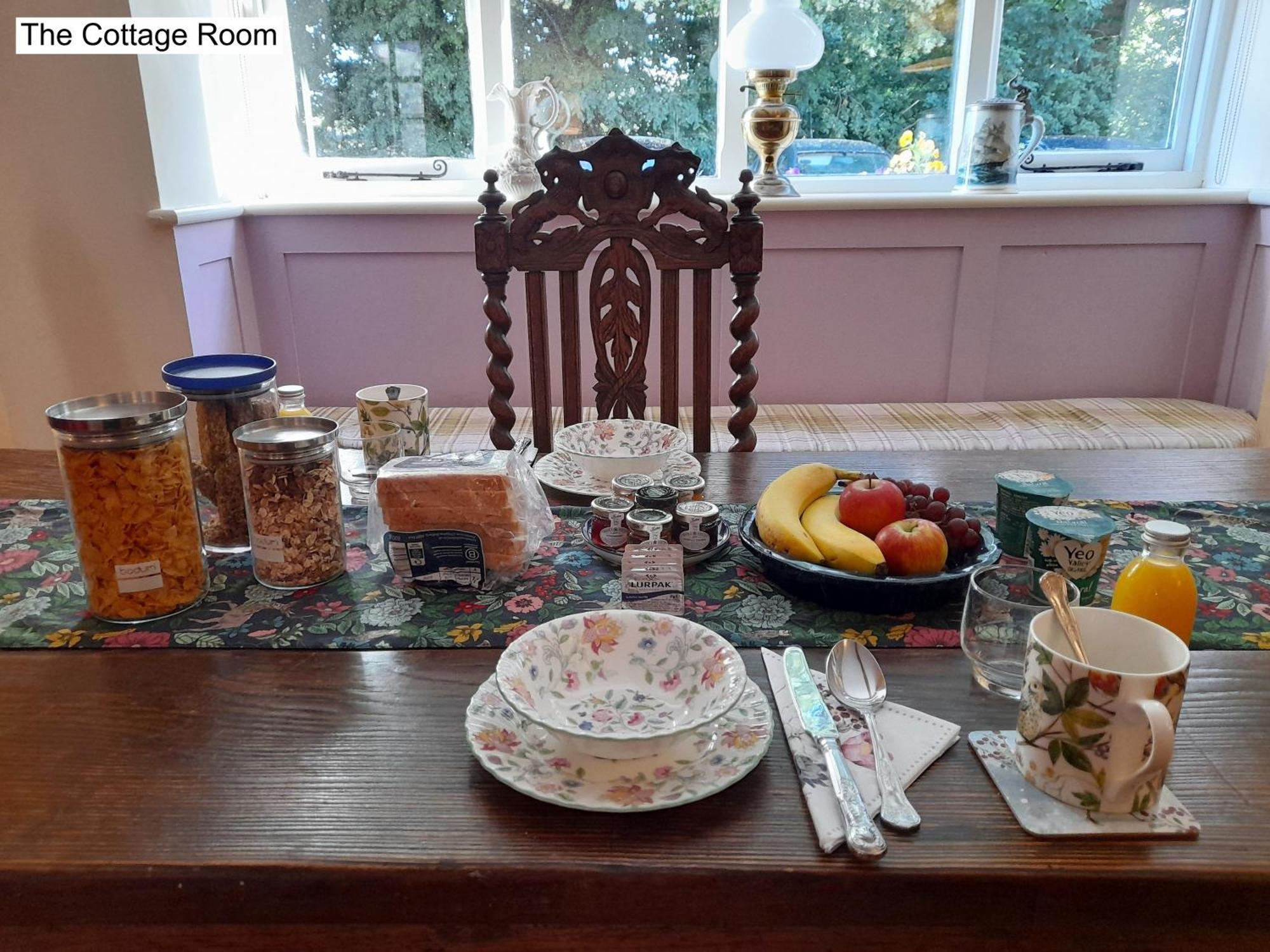 Cotswold Cottage Bed & Breakfast Luckington Eksteriør bilde
