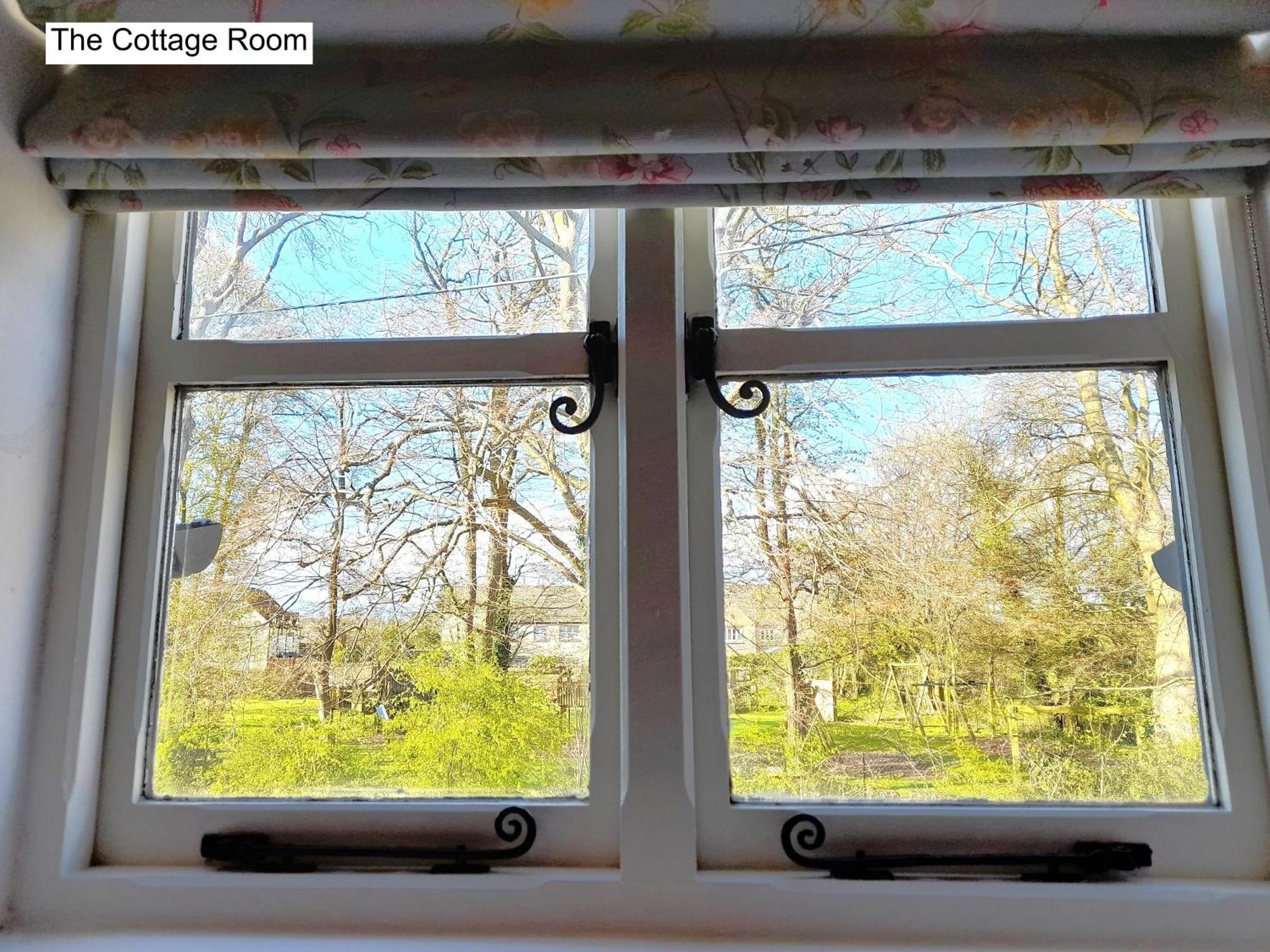 Cotswold Cottage Bed & Breakfast Luckington Eksteriør bilde